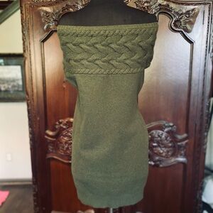 NWT BCBG MAXAZRIA OLIVE COLORED, OFF THE SHOULDER, WOOL SWEATER, SIZE XS